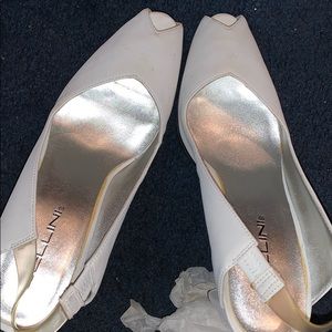 Women’s wide heels